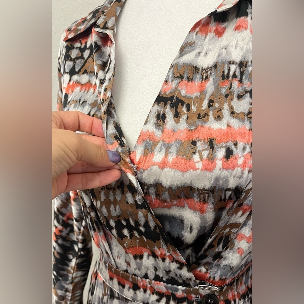 See U Soon Women's A-Line Faux Wrap Midi Dress w/Long Sleeves in Gray & Coral S - Picture 5 of 10
